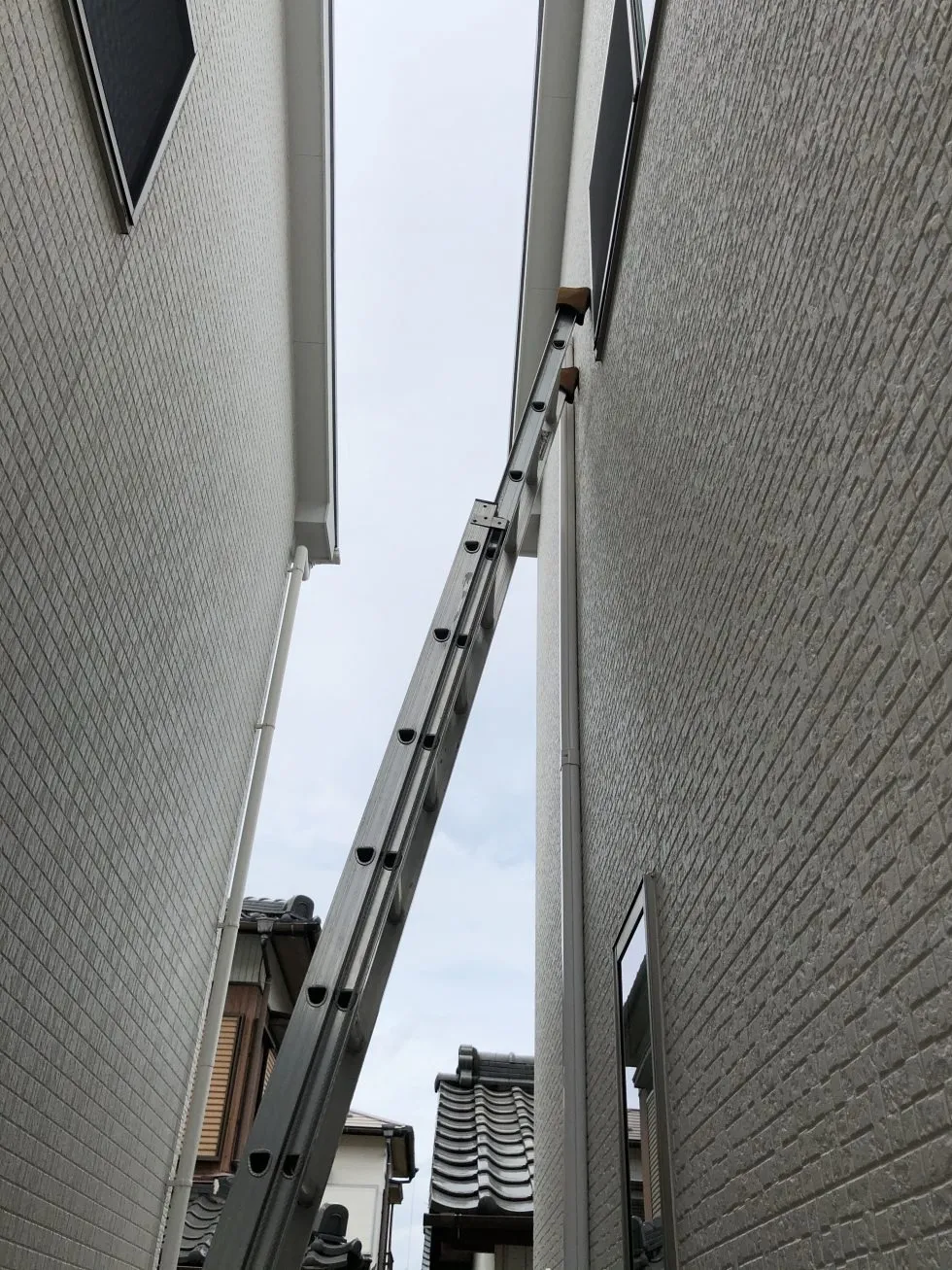 施工事例1 二階から一階取付